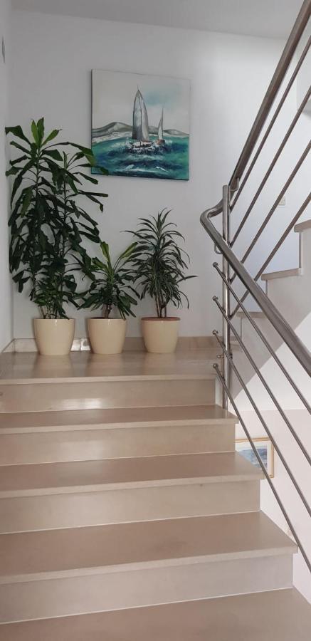 Apartmani Sonja Макарска Экстерьер фото