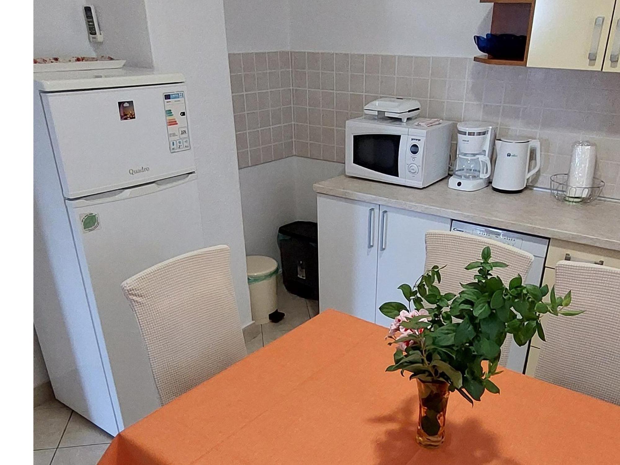 Apartmani Sonja Макарска Экстерьер фото