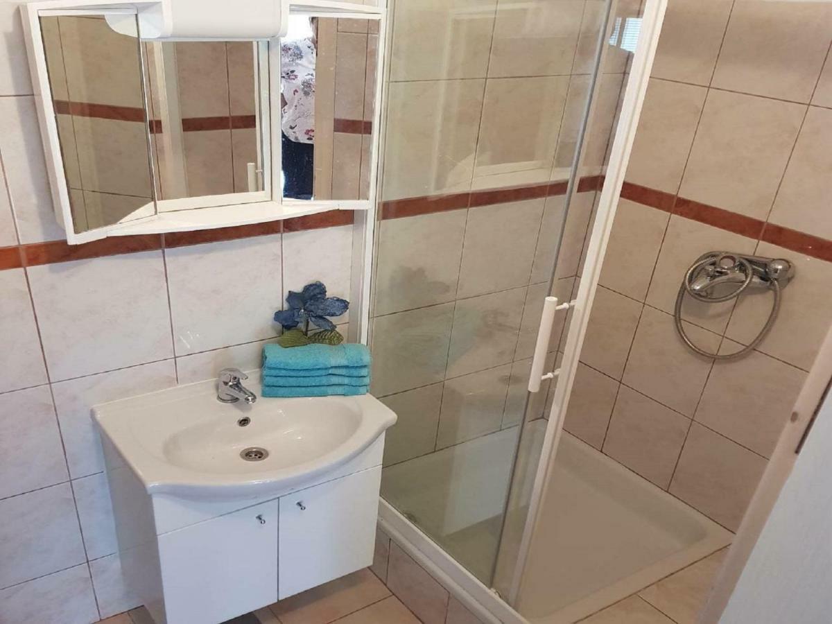 Apartmani Sonja Макарска Экстерьер фото
