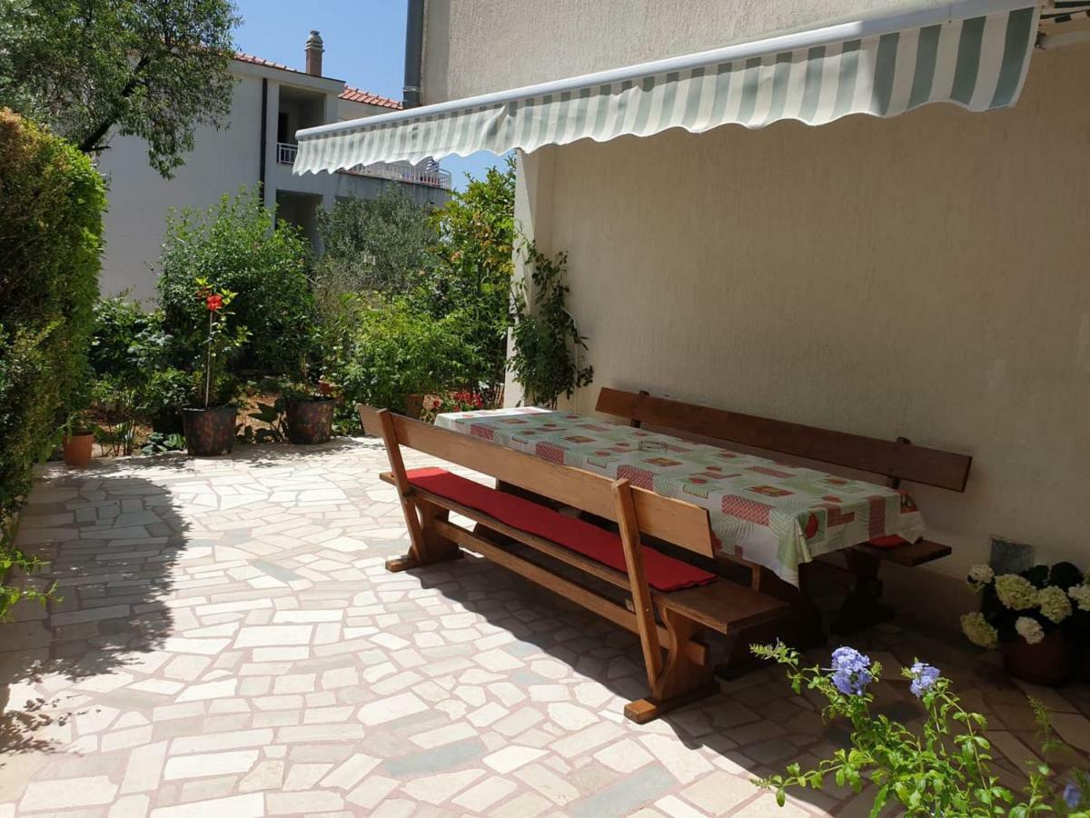Apartmani Sonja Макарска Экстерьер фото